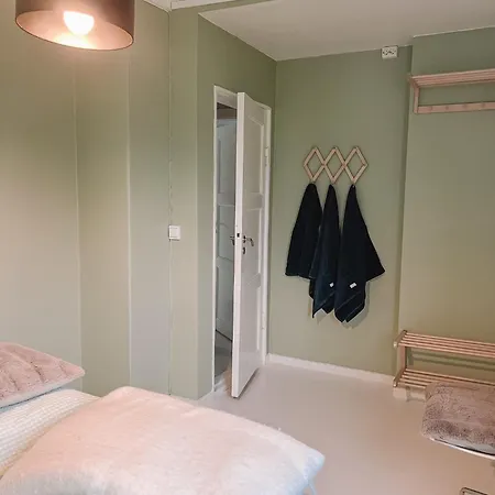 Modern House 5 Bedrooms 2 Baths Sentral Villa *