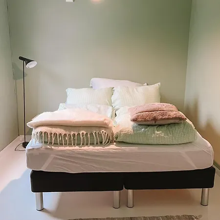 Villa Modern House 5 Bedrooms 2 Baths Sentral