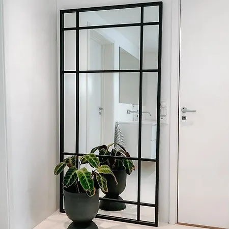 Modern House 5 Bedrooms 2 Baths Sentral * بودو